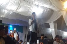 Ribuan Jamaah Lantunkan...