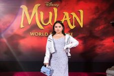Prilly Latuconsina Hadiri...