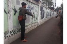 Astaga! Payudara Siswi...