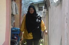 Akses Menuju Rumah Ditutup,...
