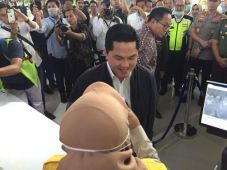 Cek Bandara, Erick Thohir...