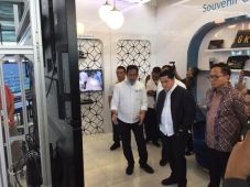 Corona Bikin Rugi Garuda,...