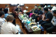 Menaker: Ruang Dialog...