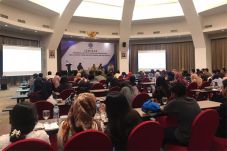 Pekerja Industri Kreatif...