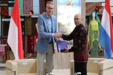 Indonesia dan Belanda...