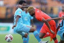 Dihajar Borneo FC, Persela...