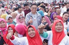 Disambangi Anggota Komisi...