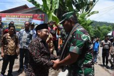 Bupati Lombok Utara...