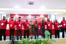 PDIP Targetkan Menang...