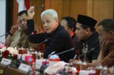 Di Jateng Seluruh Sekolah...