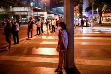 Manila Terapkan Jam...