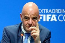 Presiden FIFA Gunakan...