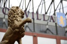 Liga Inggris Bukan tentang...