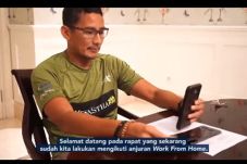 Sandi Uno Posting Video...