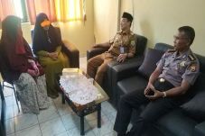 Sebar Berita Hoaks di...