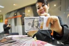 Rupiah Diprediksi Masih...