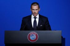 Alasan Lain UEFA Menunda...