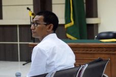 Jual Beli Jabatan, Bupati...