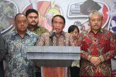 Kemenpora Keluarkan...