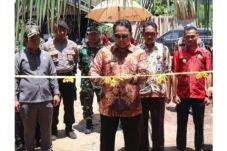 Bupati Hendra Lesmana...