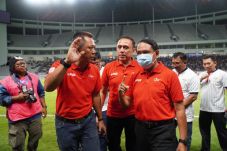 Jalankan Arahan Pemerintah,...