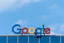 Google Batal Gelar Konferensi...