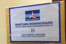 Demokrat Instruksikan...