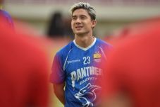 Rayakan Ulang Tahun,...