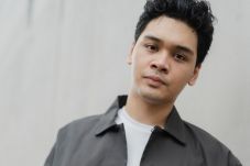 Awali Karier Solo, Mikha...