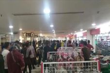 Viral, Kericuhan Antarpedagang...