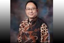 Guru Besar UGM Positif...