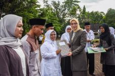 Sempat Berinteraksi...