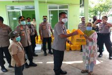 Bantu Ringankan Beban...