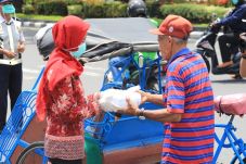 Ketika Tukang Becak...
