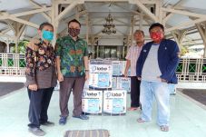 Wabup Tegal Donasikan...