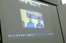 Sidang Teleconference...