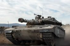 Israel Ubah Pabrik Tank...