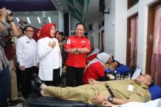 Stok Darah Menipis,...