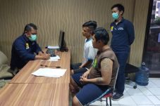 Dua Komplotan Geng Teras...