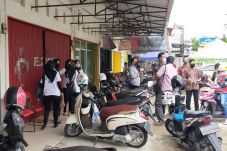 Warga Resah Pasien Positif...