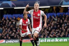 Van de Beek: Belum Ada...