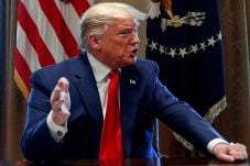 Trump: Pekan Depan akan...