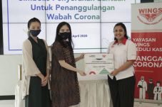 Lewat MNC Peduli, Wings...