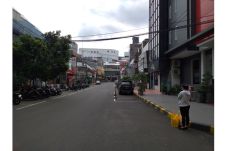 Curhat Penjual Kopi,...