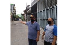 Pingsan di Jalan, Pegawai...