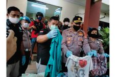 Kesal Diperlakukan Kasar,...