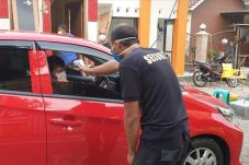 Sekeluarga Jalani Isolasi,...