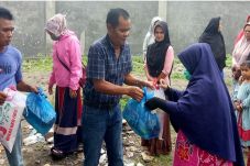Pandemi Covid-19, Masyarakat...