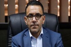 Israel Tahan Gubernur...
