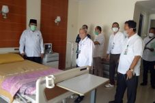Ruang Isolasi Pasien...